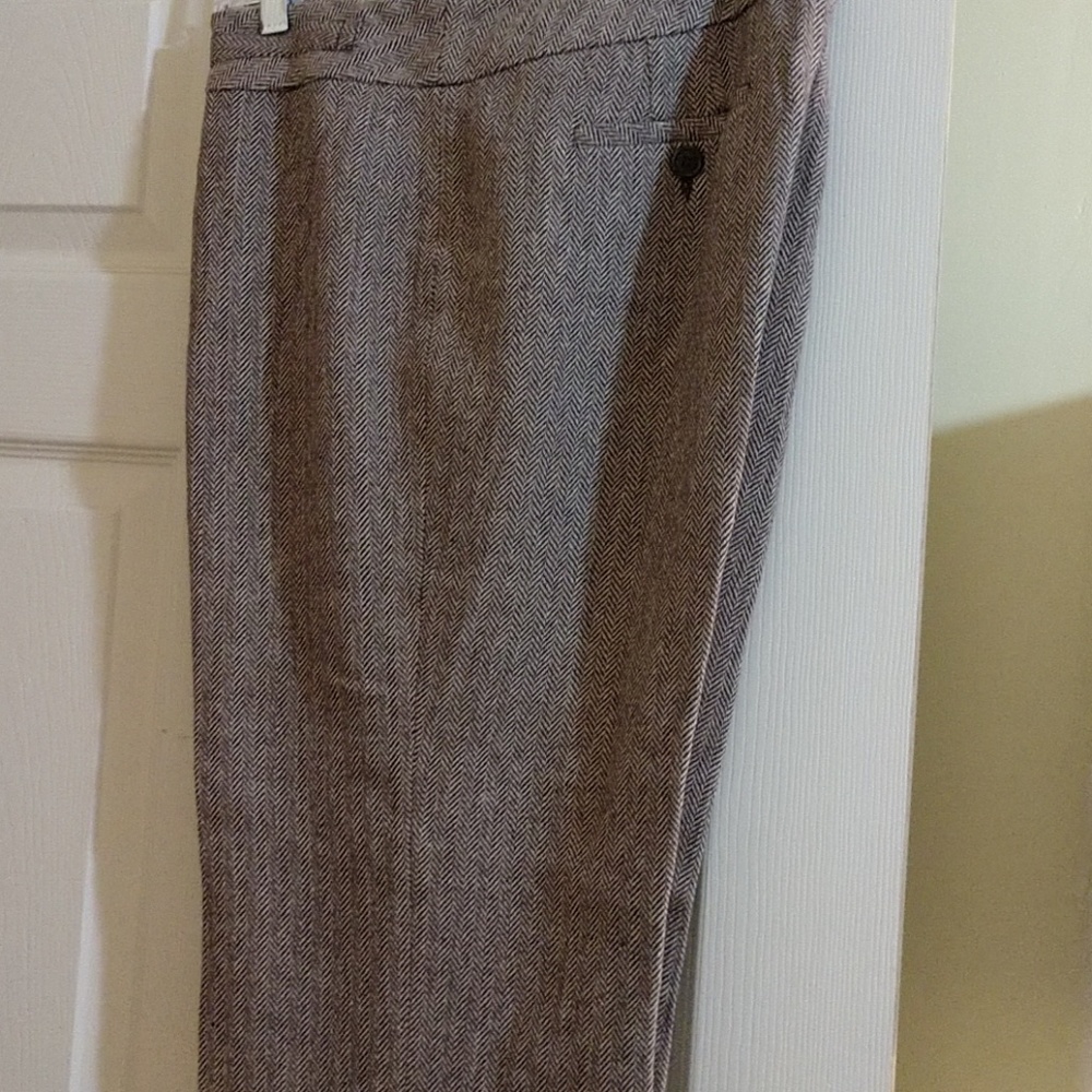 Wool capris